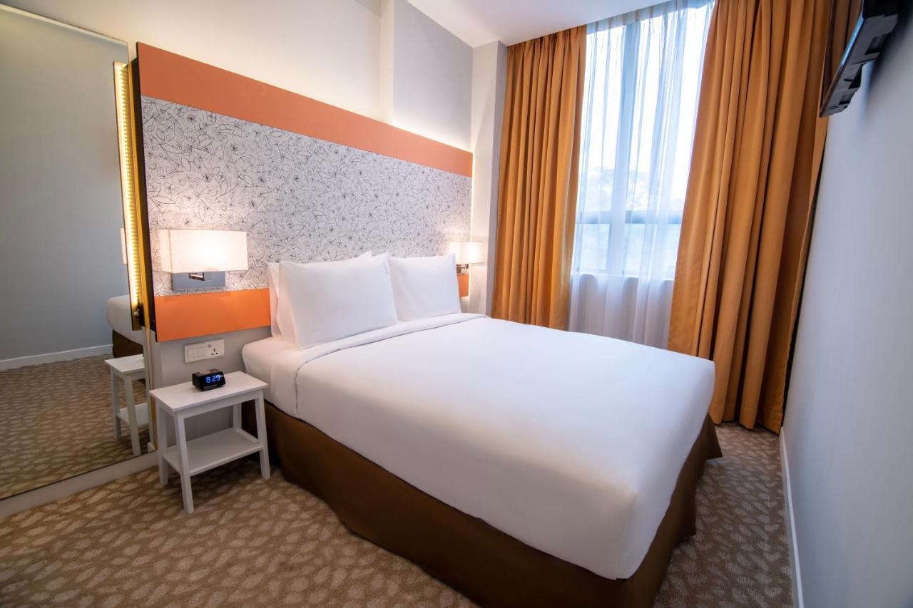 Holiday Inn Express & Suites Johor Bahru By Ihg Exterior foto