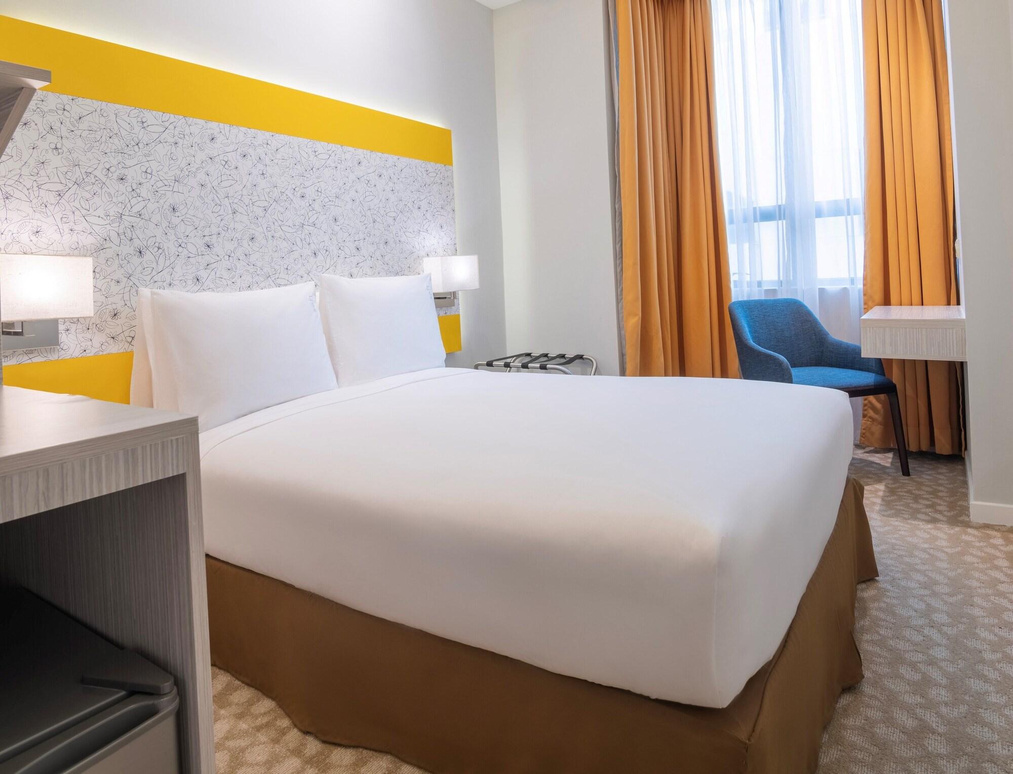 Holiday Inn Express & Suites Johor Bahru By Ihg Exterior foto
