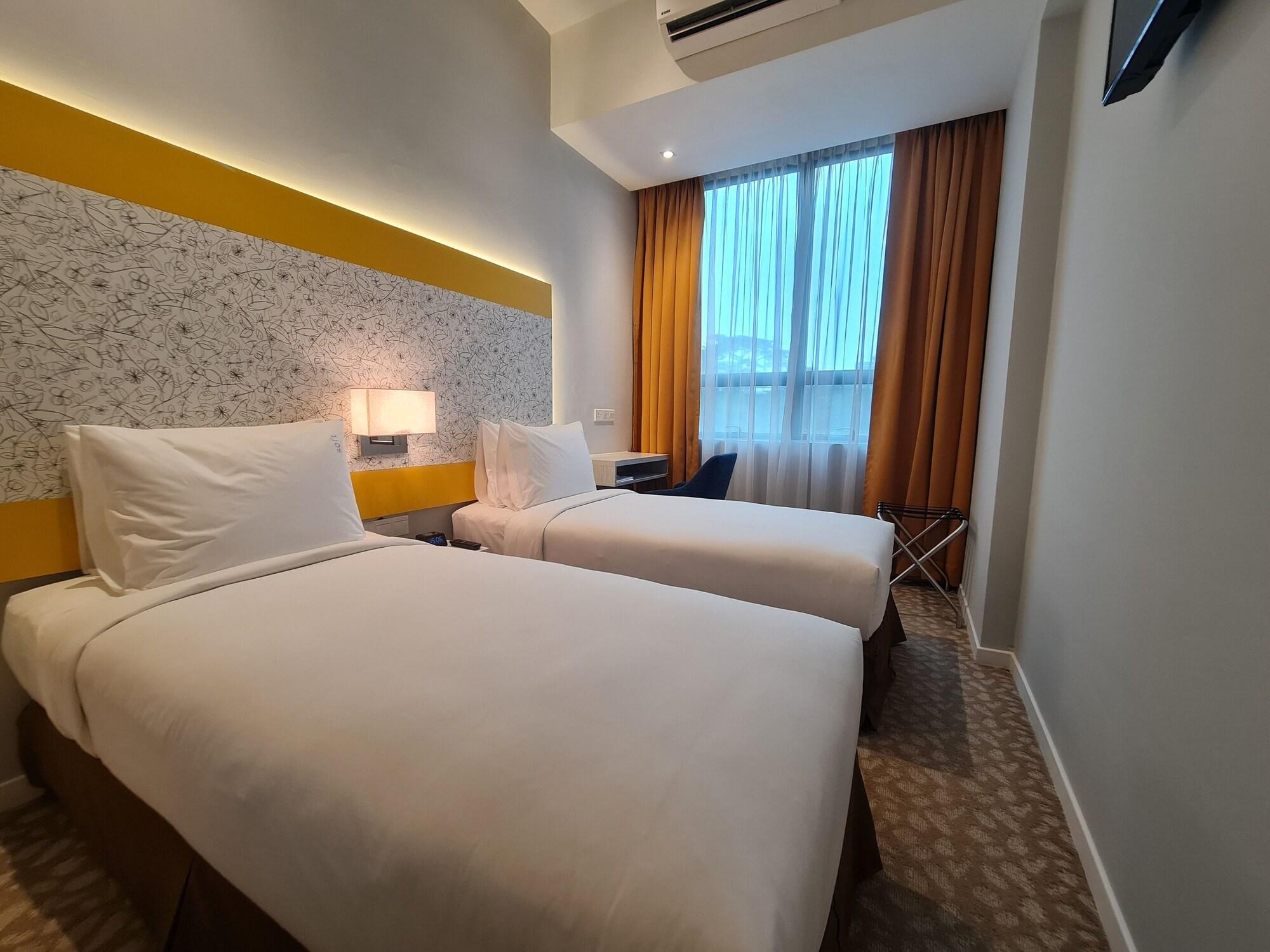 Holiday Inn Express & Suites Johor Bahru By Ihg Exterior foto