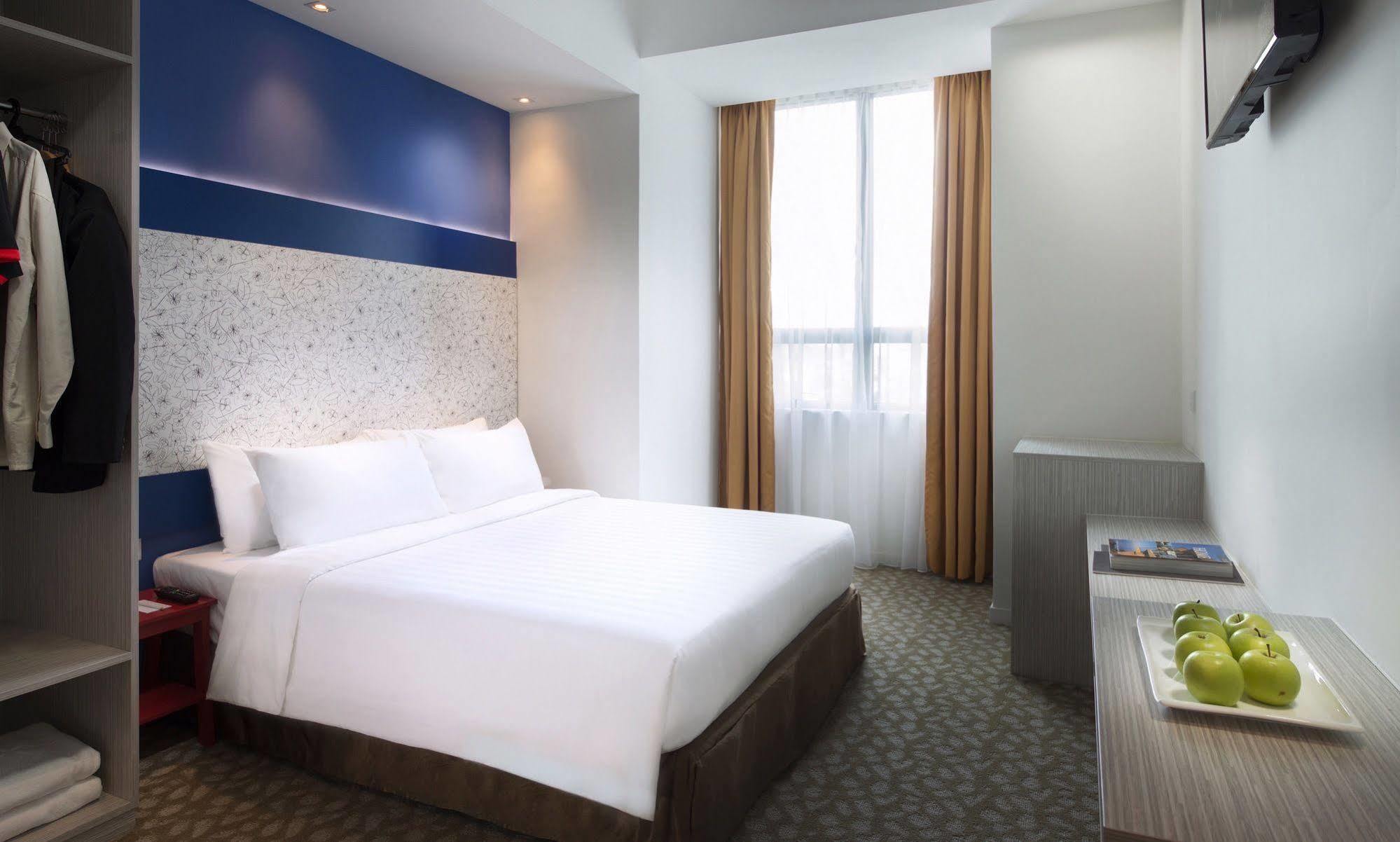 Holiday Inn Express & Suites Johor Bahru By Ihg Exterior foto